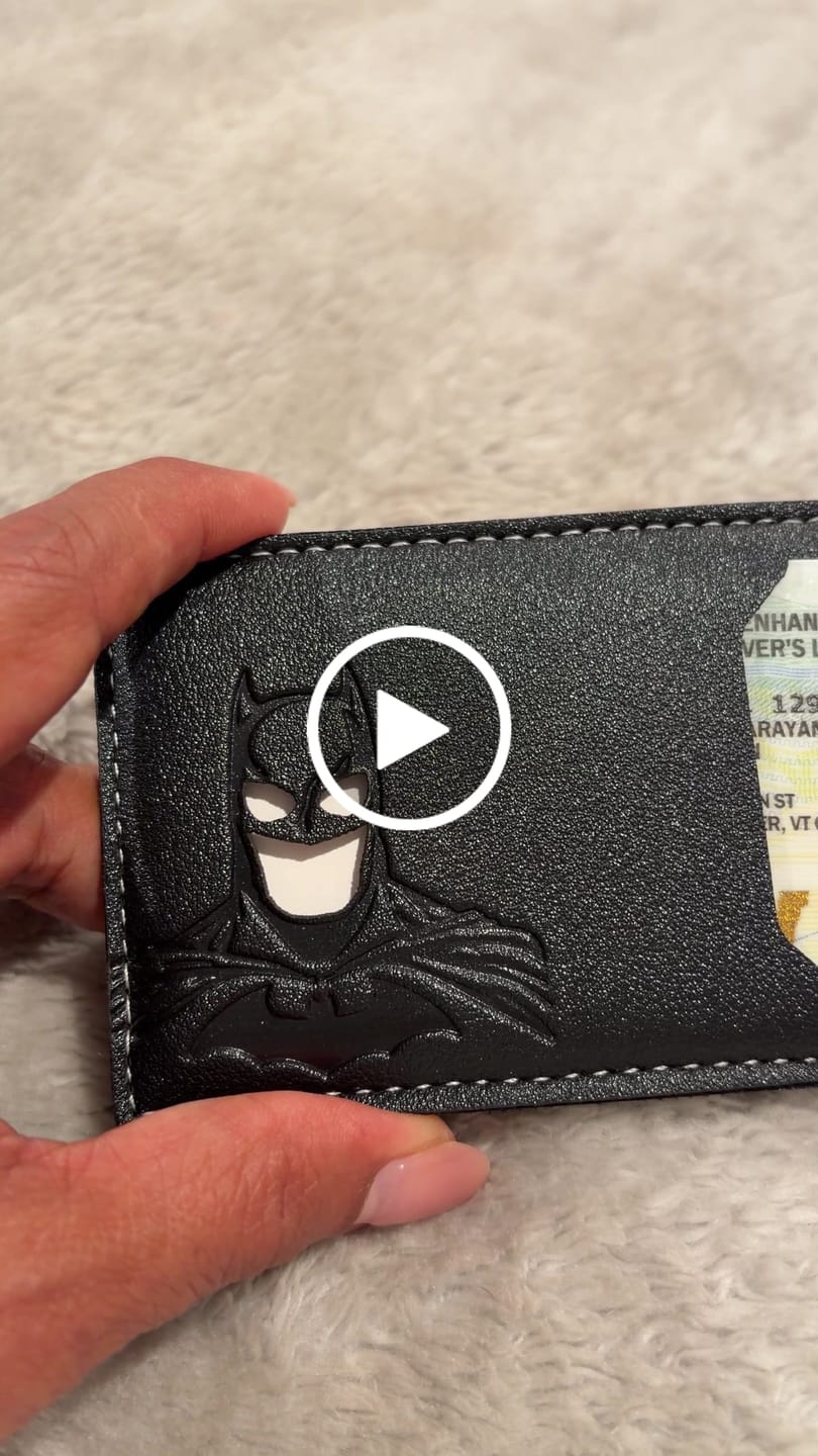 Customer video review of Slim PU Card Wallet