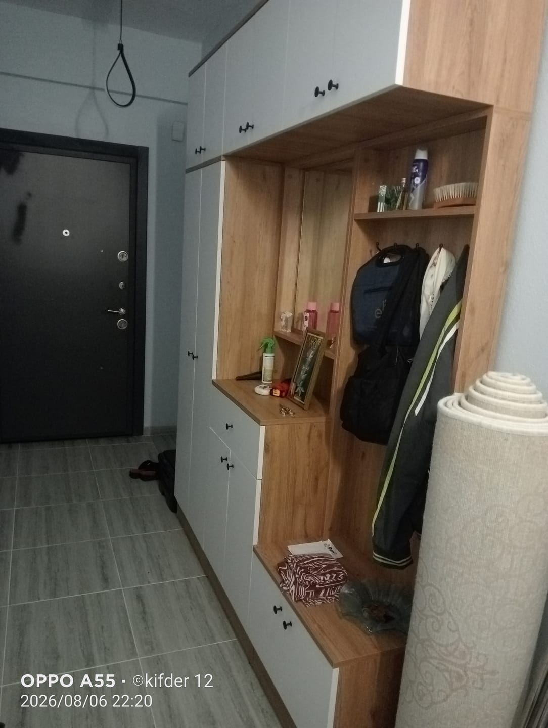 Customer photo review of Rani EA104 Portmanto Çekmeceli Aynalı Raflı Vestiyer Sepet Ceviz - Beyaz