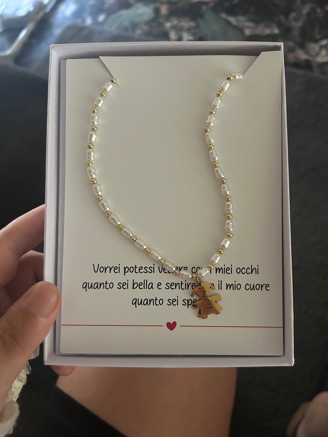 Customer photo review of Girocollo perline con bambini e incisione