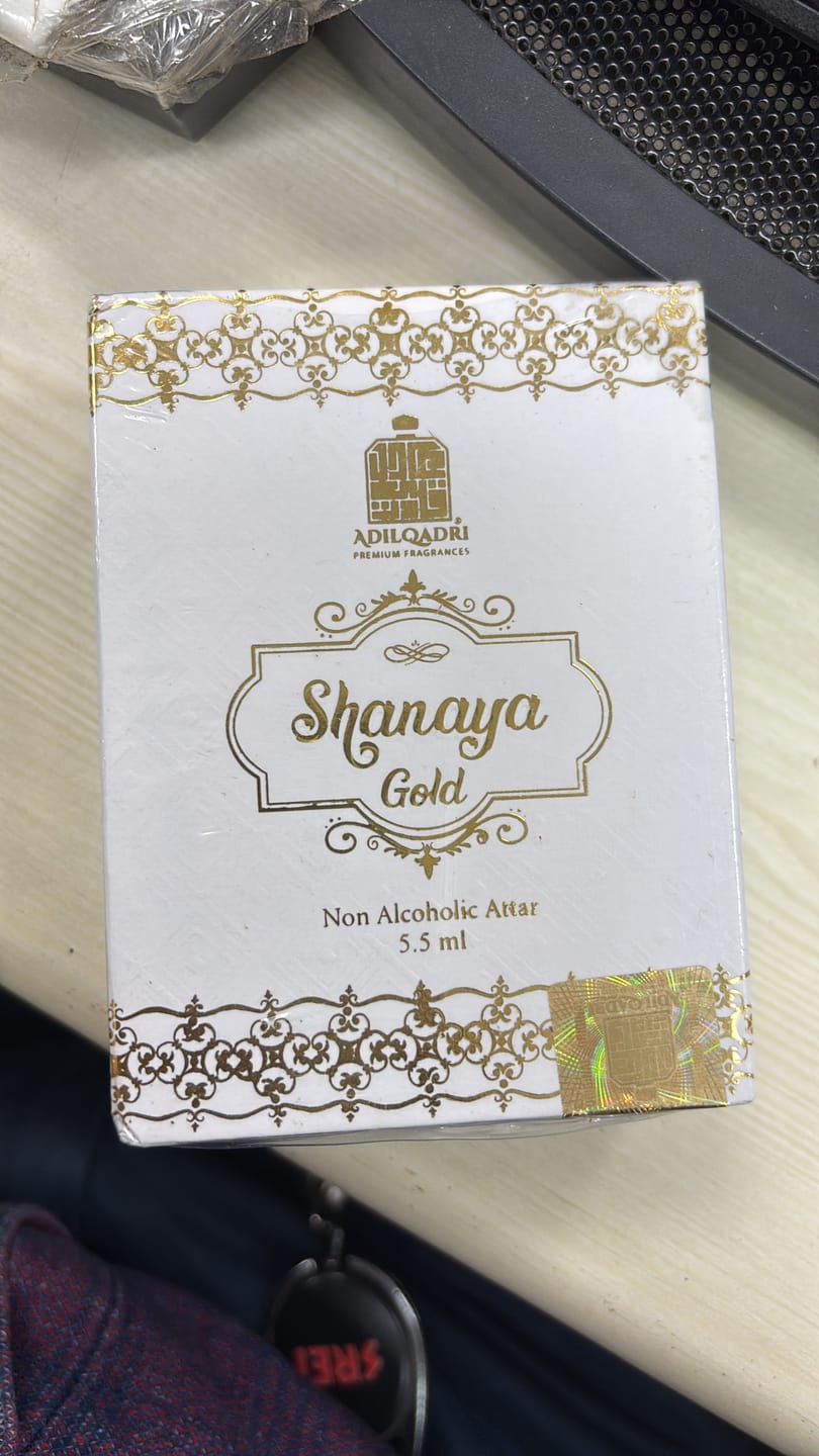 Customer photo review of Shanaya Gold Luxury Gourmand Attar Perfume