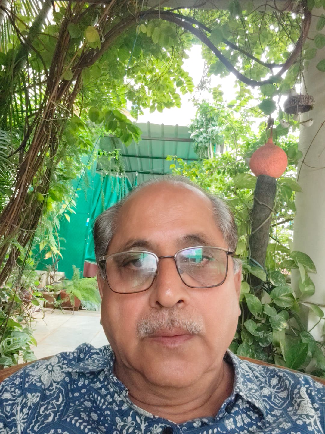Customer photo review of Navy Lightweight Linen Striped Shirt