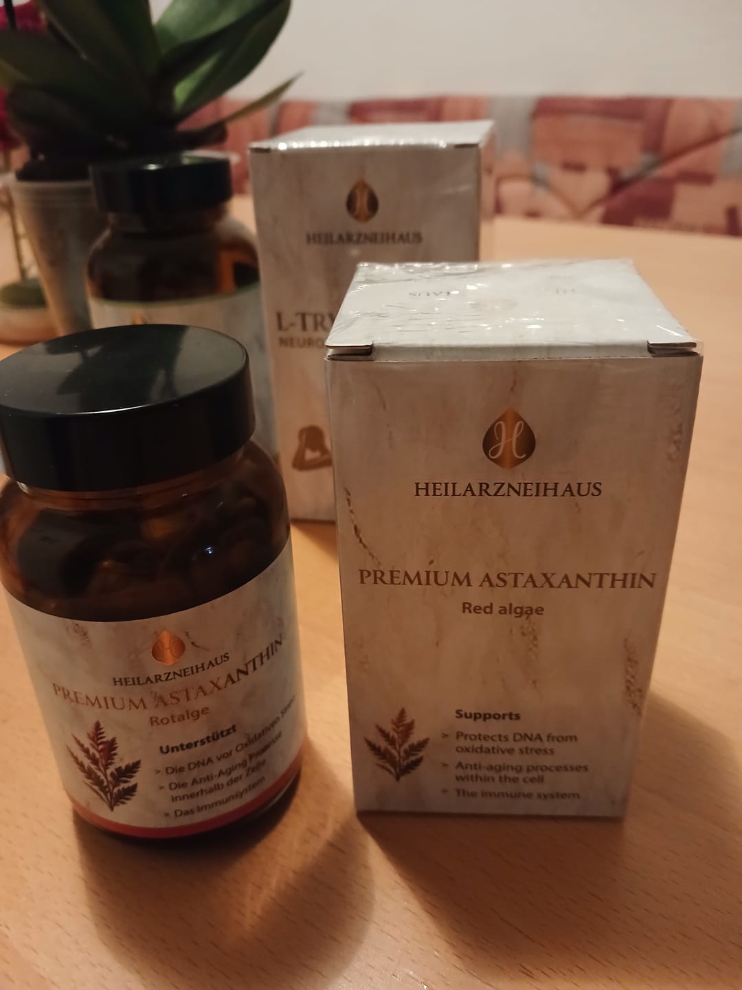 Customer photo review of Astaxanthin AstaZine® Rotalge 8mg Kapseln