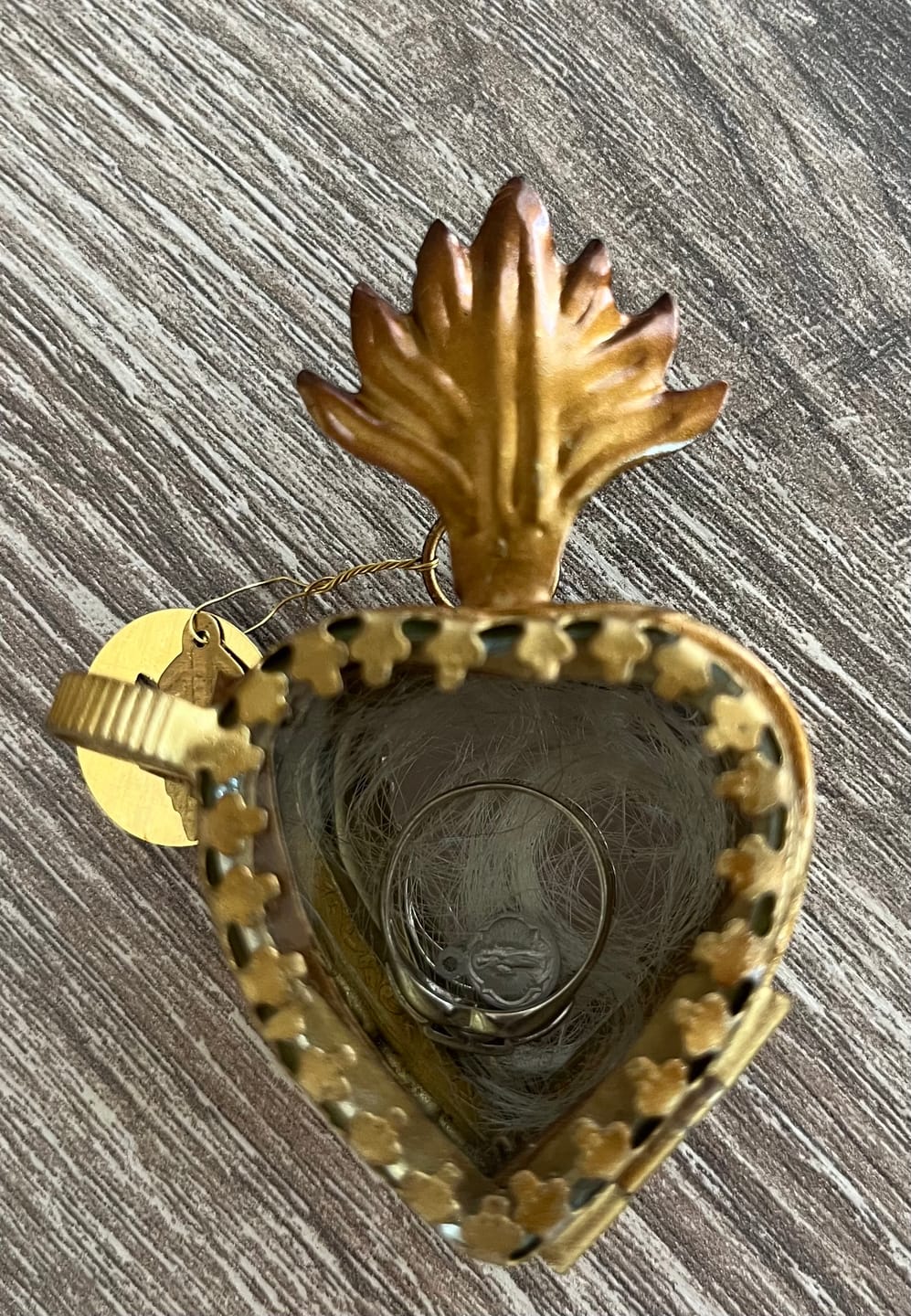 Customer photo review of Ex-Voto Mirror Box