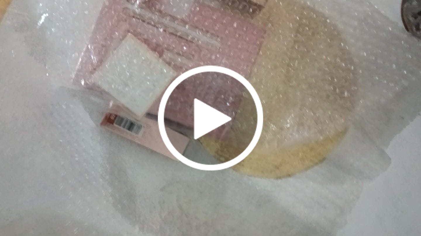 Customer video review of O.TWO.O SILKY GLOW POWDER BLUSH
