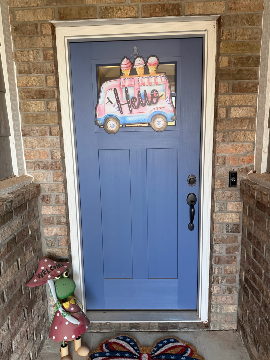 Customer photo review of Ice Cream Truck Hello Door Hanger
