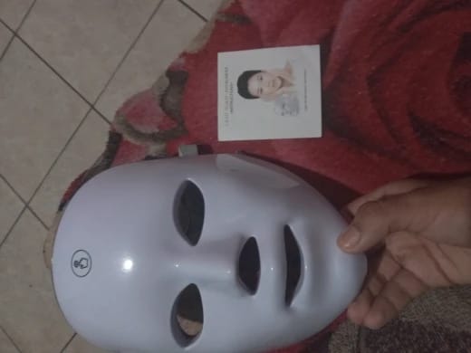 Customer photo review of Máscara facial LED