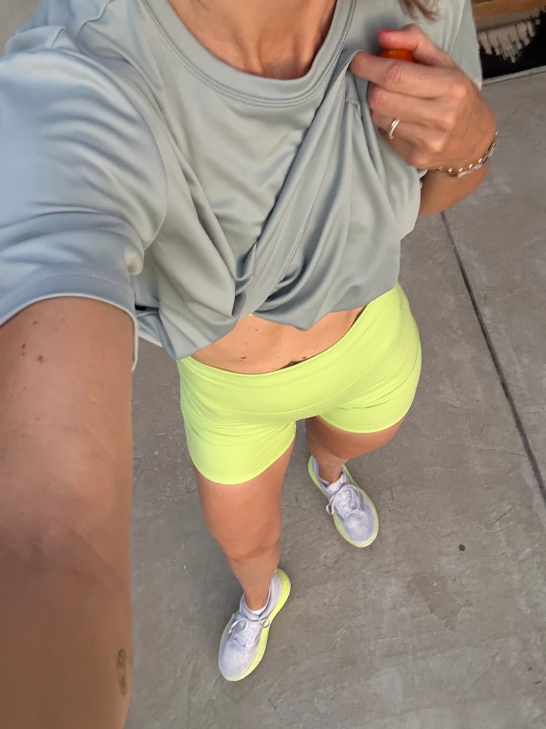 Customer photo review of BOLD 4.5" Performance Short
