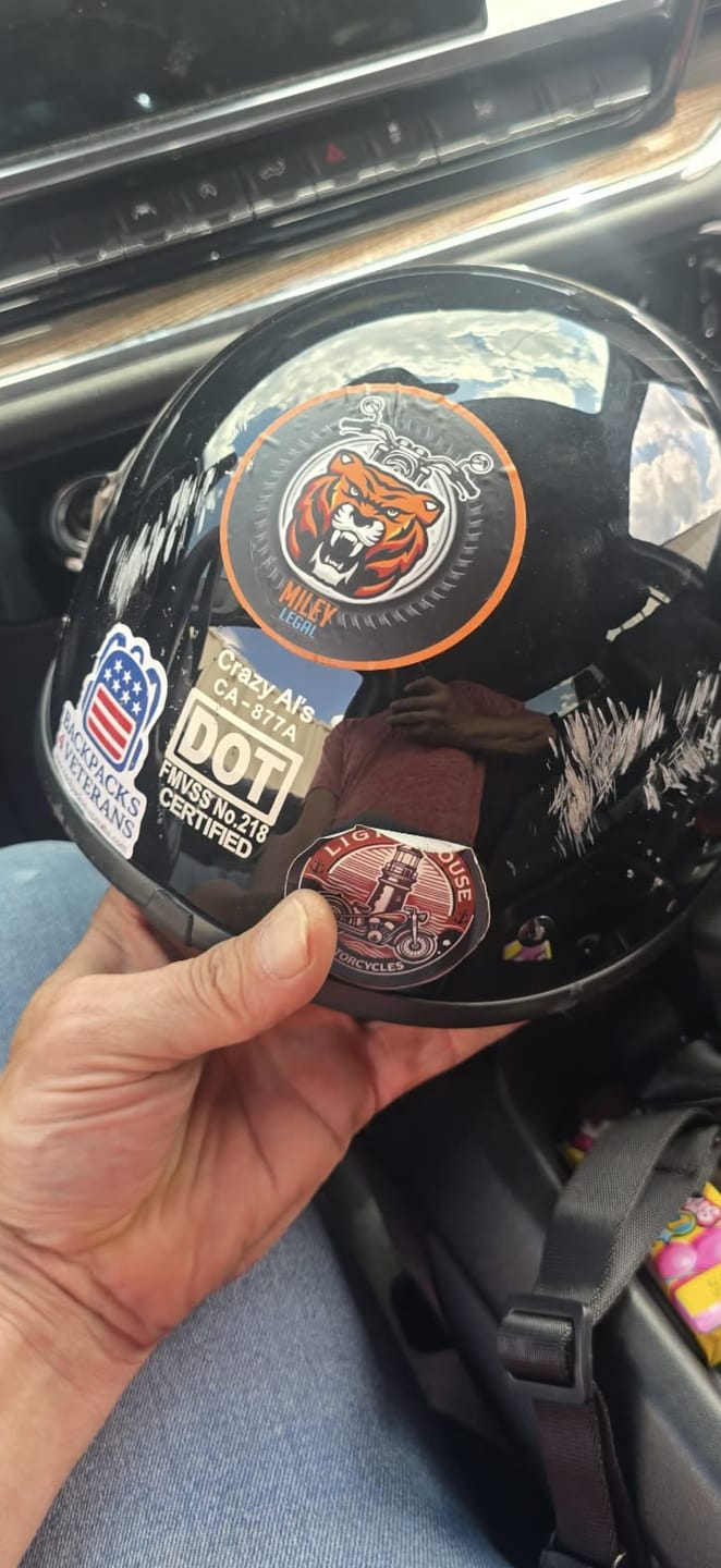 Customer photo review of SOA Smallest Lightest DOT Beanie Gloss Black No Peak