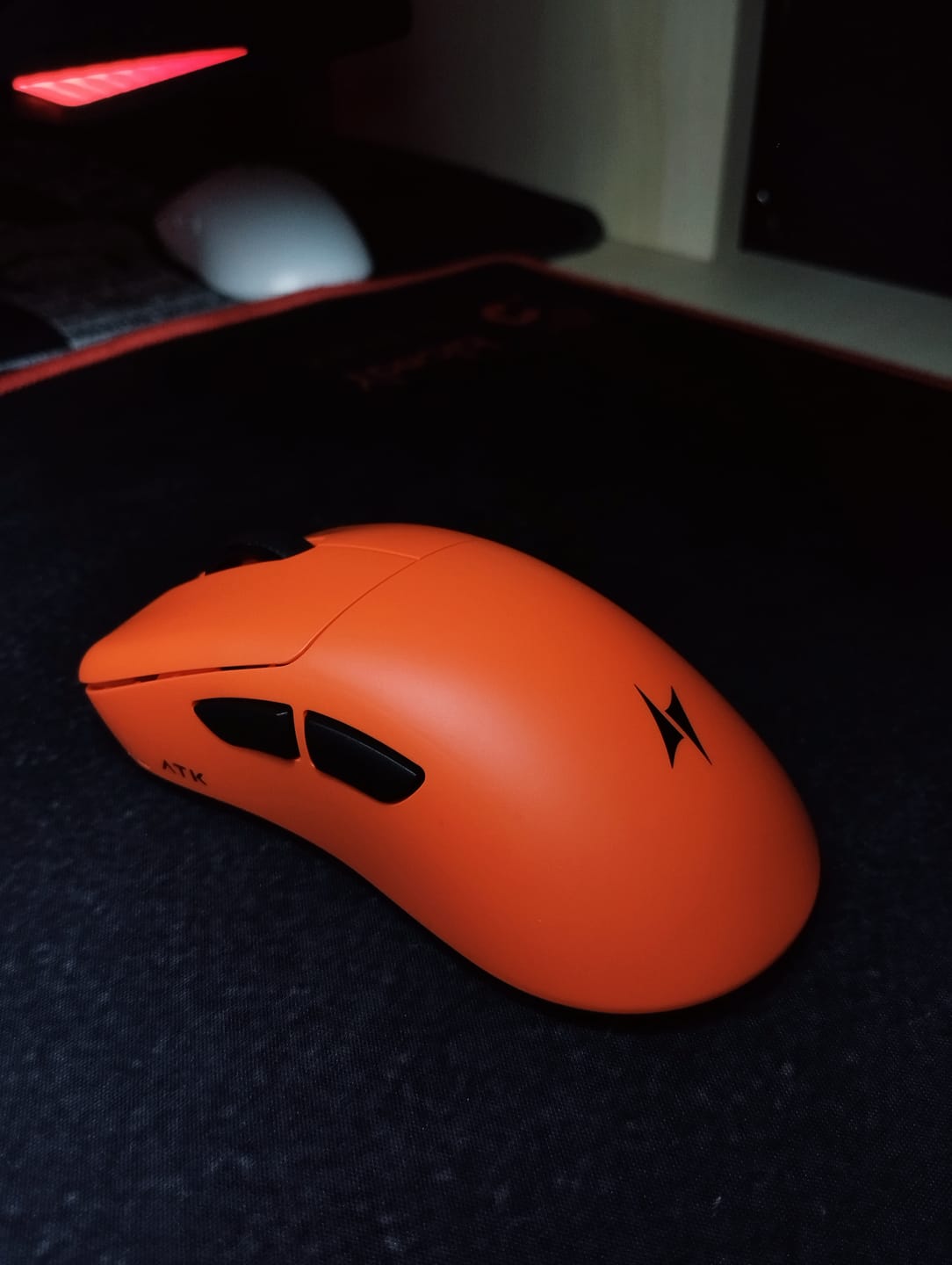 Customer photo review of ATK Blazing Sky Z1 V2 Wireless Mouse
