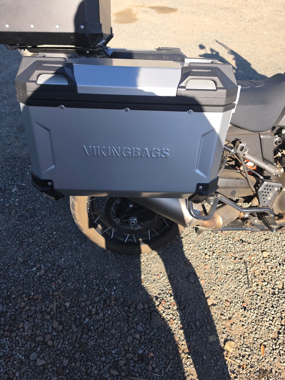 Customer photo review of 1L - Explorer Handlebar Bag For Adventure Touring Motorcycle