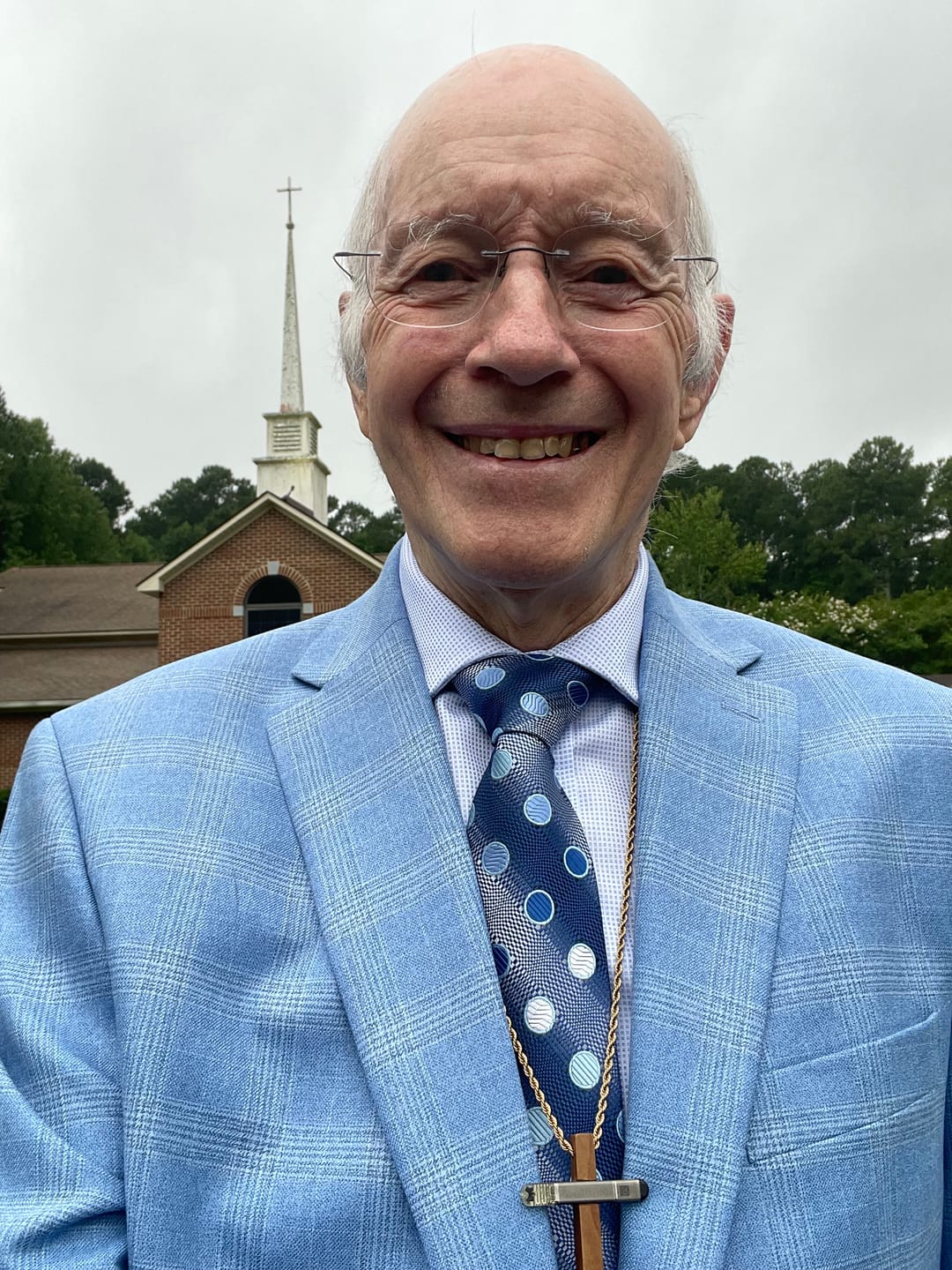 Customer photo review of Gradient Blue Polka Dot Men's Silk Tie Hanky Cufflinks Set