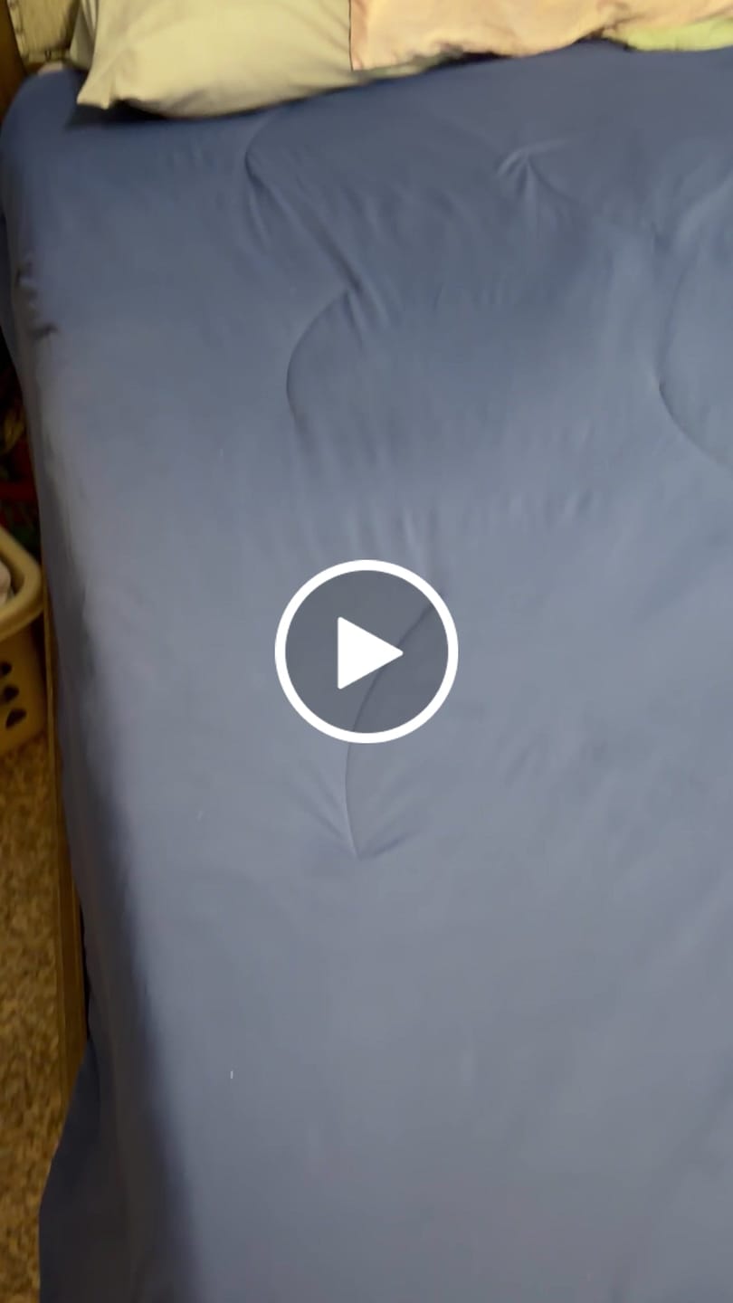 Customer video review of CloudCool™ Cooling Comforter
