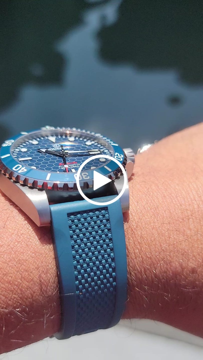 Customer video review of SEATURTLE.OCEAN(TITANIUM) - Automatic Titanium Diver Watch | Sea Blue