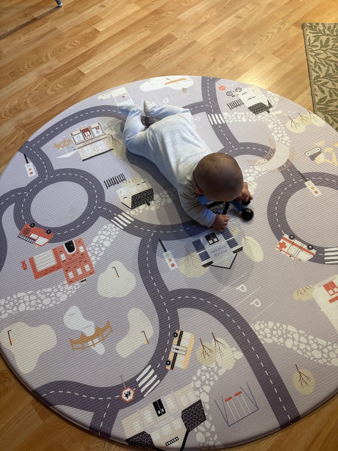 Customer photo review of Town Track/ ABC Storybook (Grey)