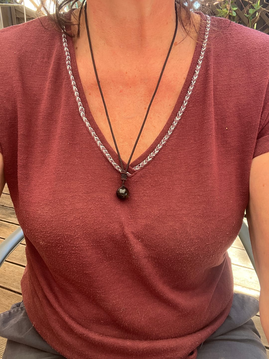 Customer photo review of Pendentif "Sphère" en Obsidienne Dorée
