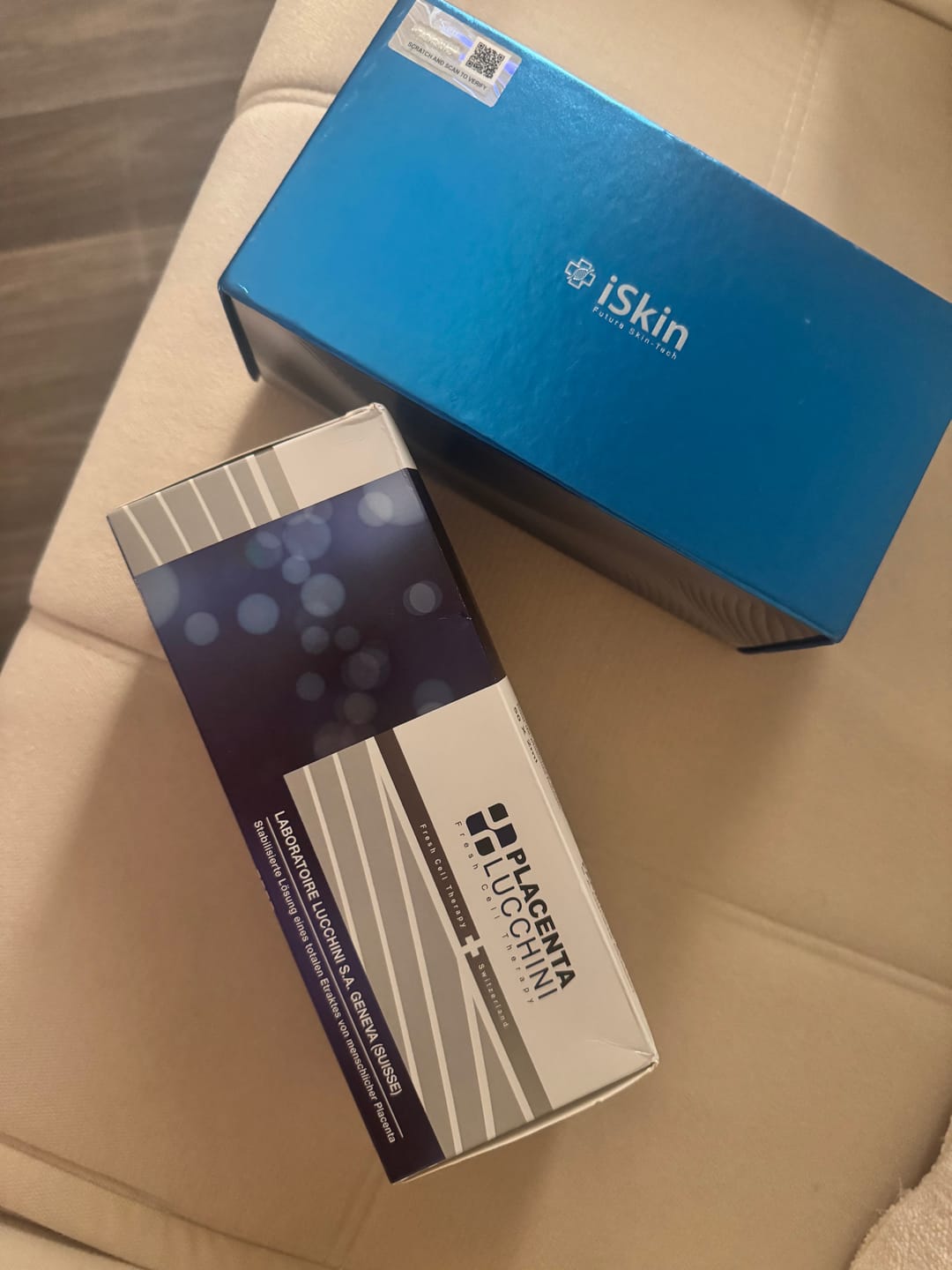 Customer photo review of NEW iSkin Radiance Blue Cell