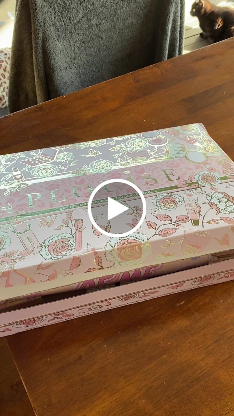 Customer video review of Love Tapes Palette