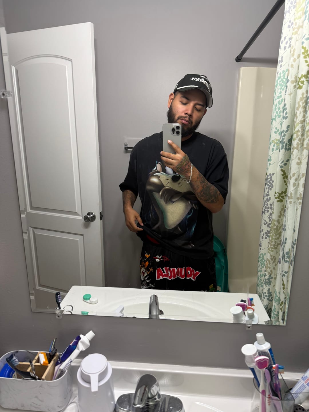 Customer photo review of 1071 - Looney Tunes Embroidered Patch Shorts