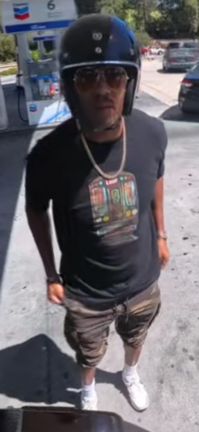 Customer photo review of Loop Train T-Shirt