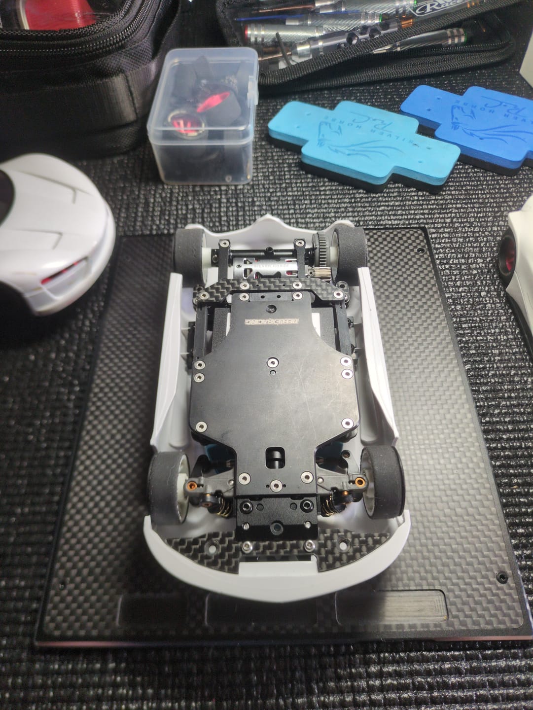 Customer photo review of Silver Horse RC Ceramic Racing Bearing Kit — MR03 / Pan & MR04