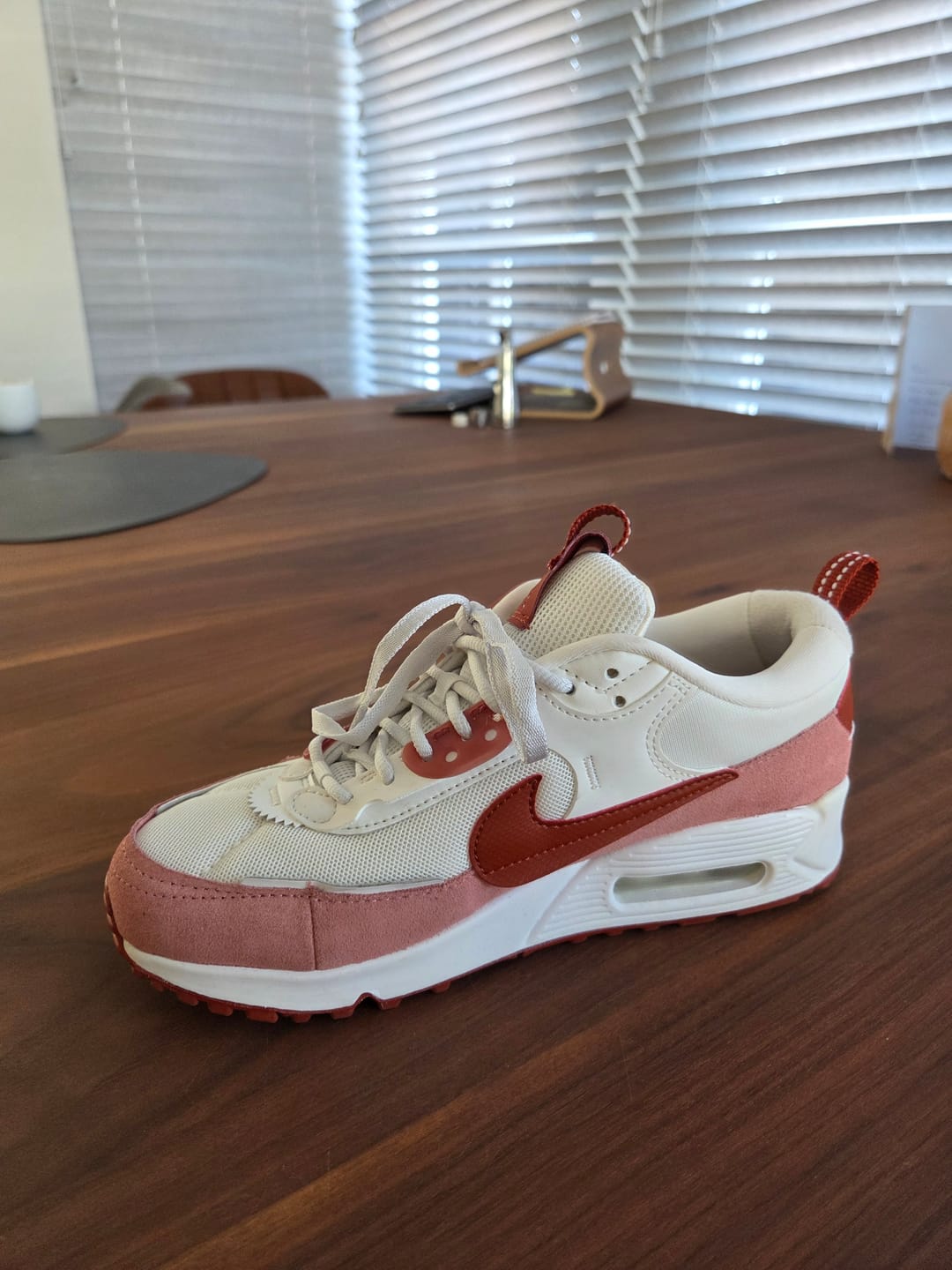 Customer photo review of Nike Air Max 90 Futura Red Stardust (W)