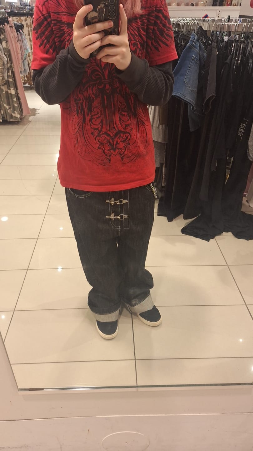 Customer photo review of Aelfric Eden Metal Button Raw Baggy Barrel Jeans