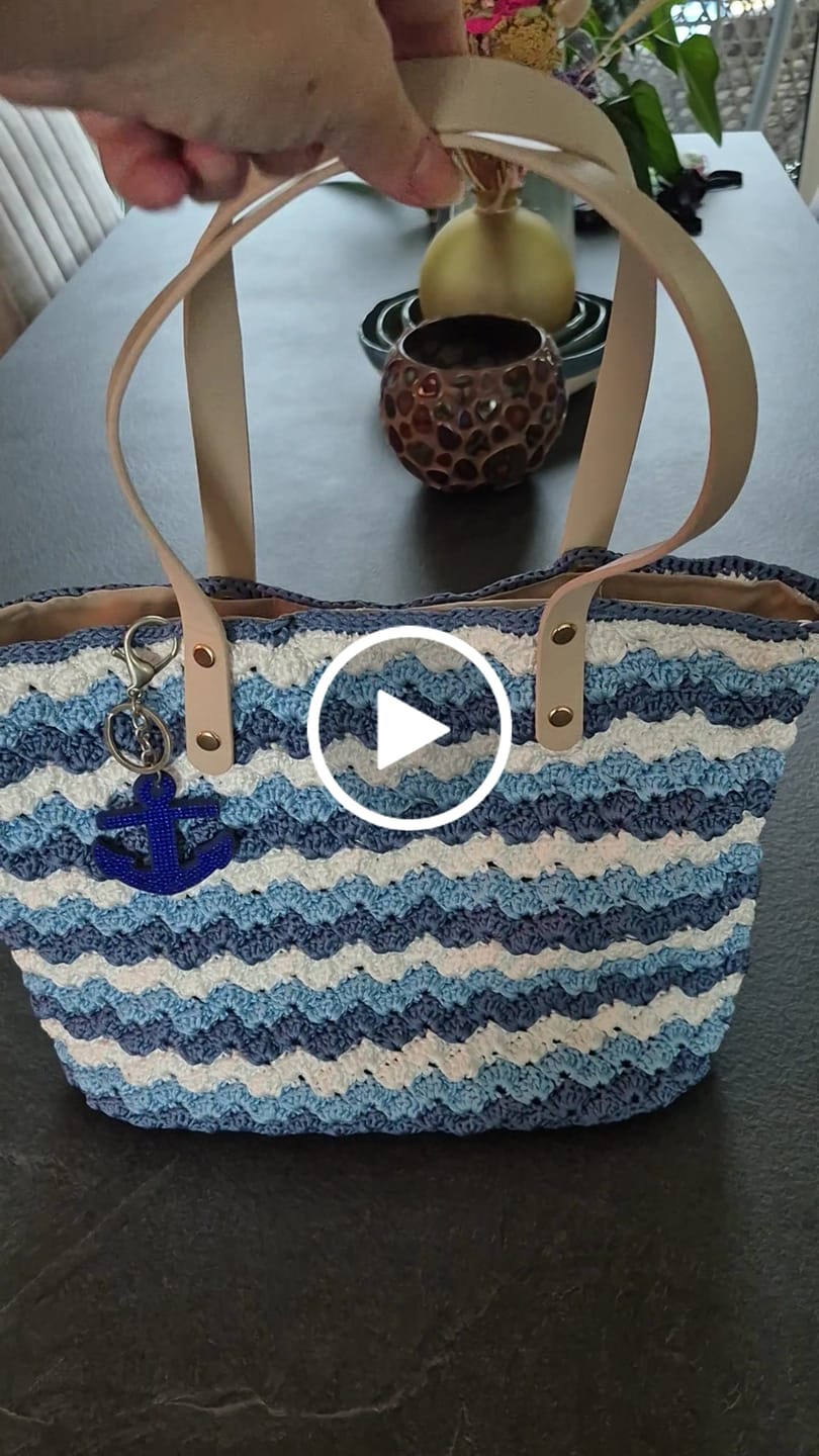 Customer video review of Seabreaze Wave Tote Crochet Kit