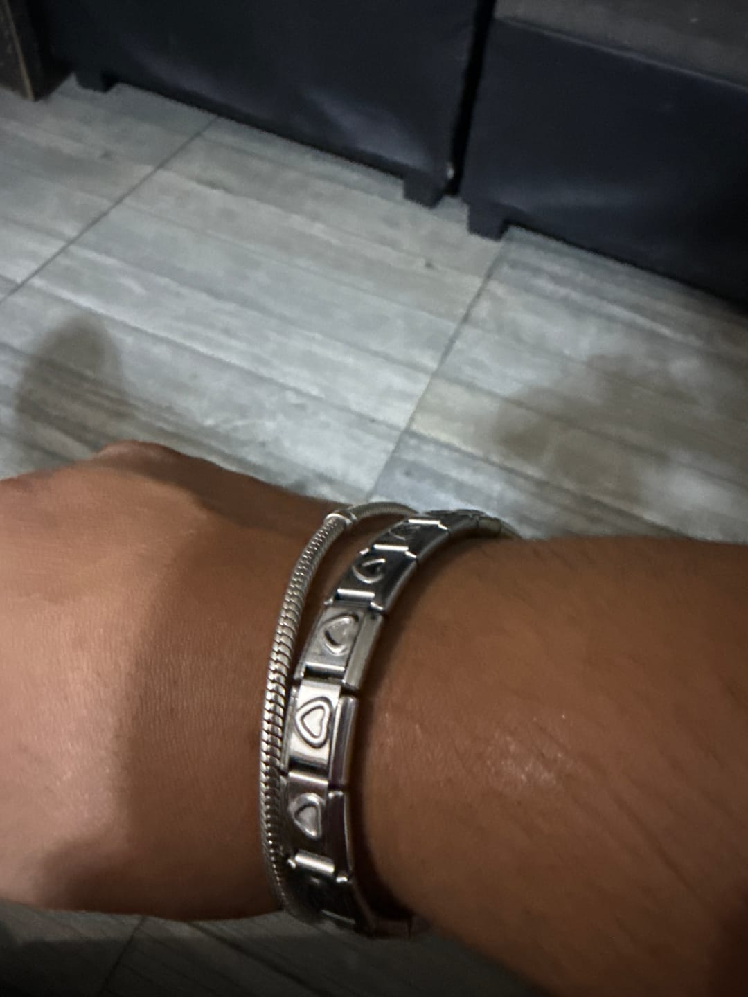 Customer photo review of Pulsera Italiana Con Contorno Corazon