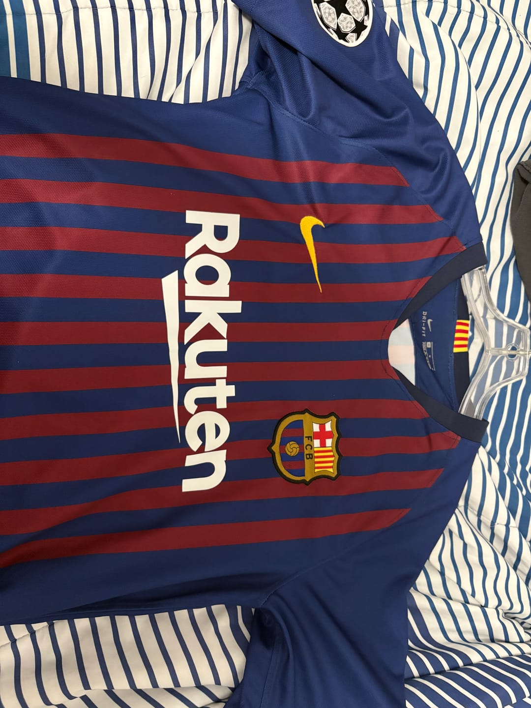 Customer photo review of Barcelona 18-19 Local manga corta