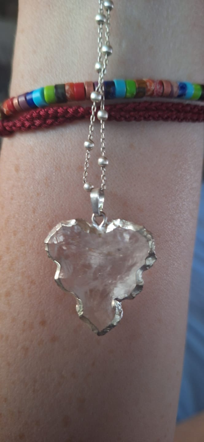 Customer photo review of Bergkristall Halskette - Naturmedallion umrandet