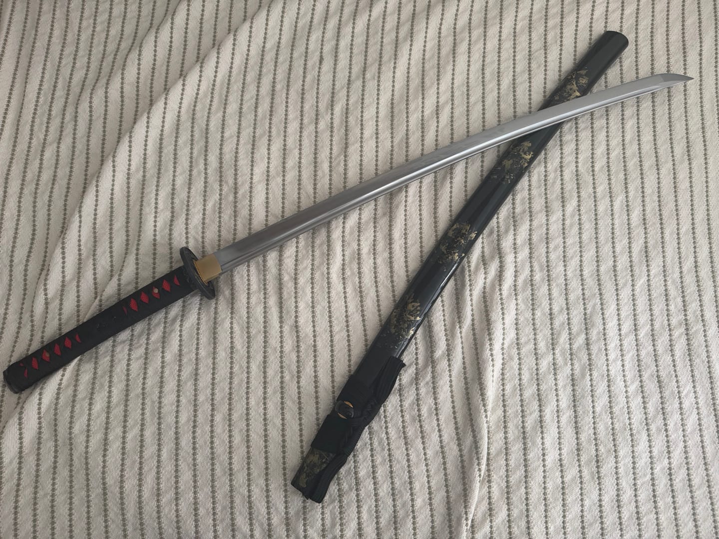 Customer photo review of The Sekaiju Handmade Katana 1060 Carbon Steel