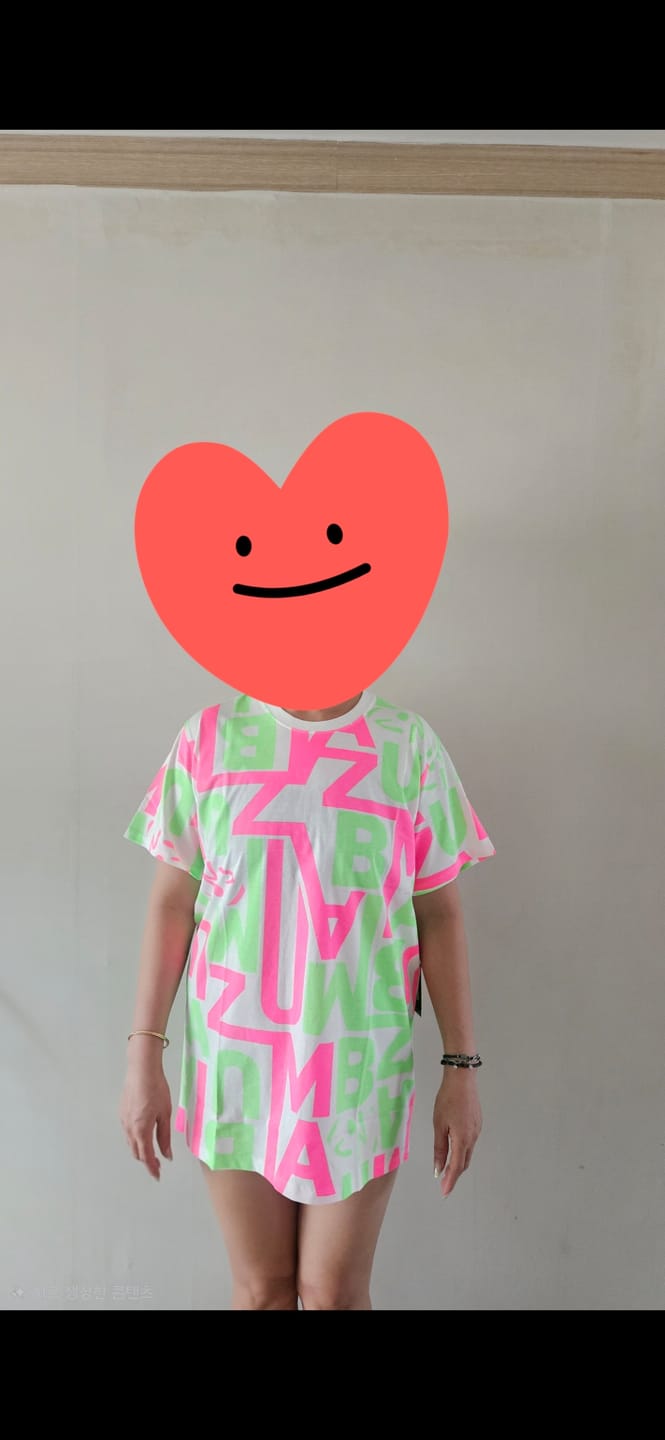 Customer photo review of Dale-Z Unisex Crew Neck Tee - White/Green