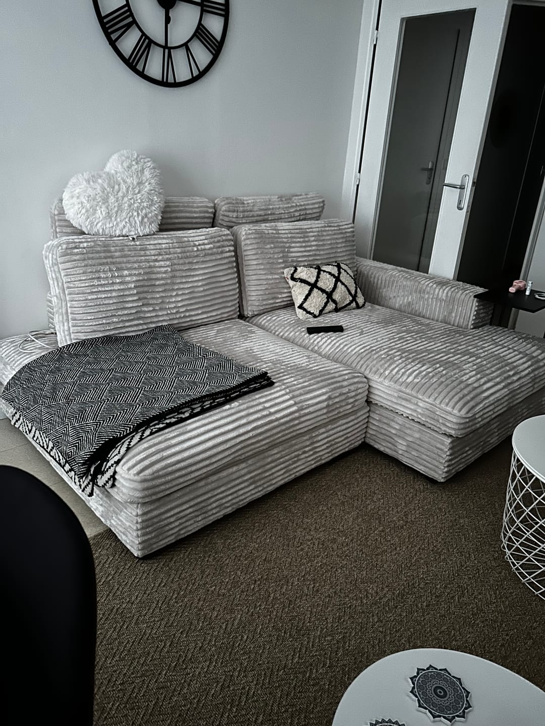Customer photo review of Canapé d'angle convertible grande méridienne MONTPARNASSE