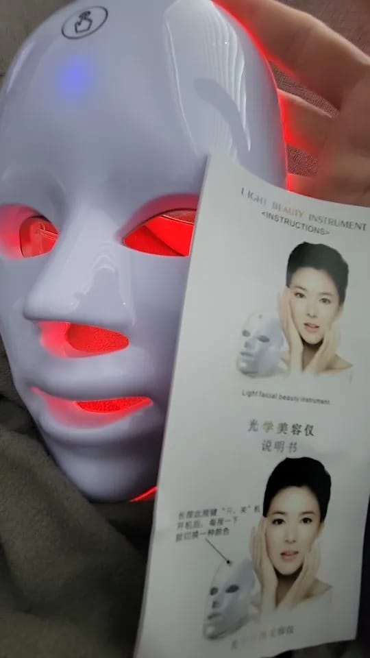 Customer photo review of Máscara facial LED