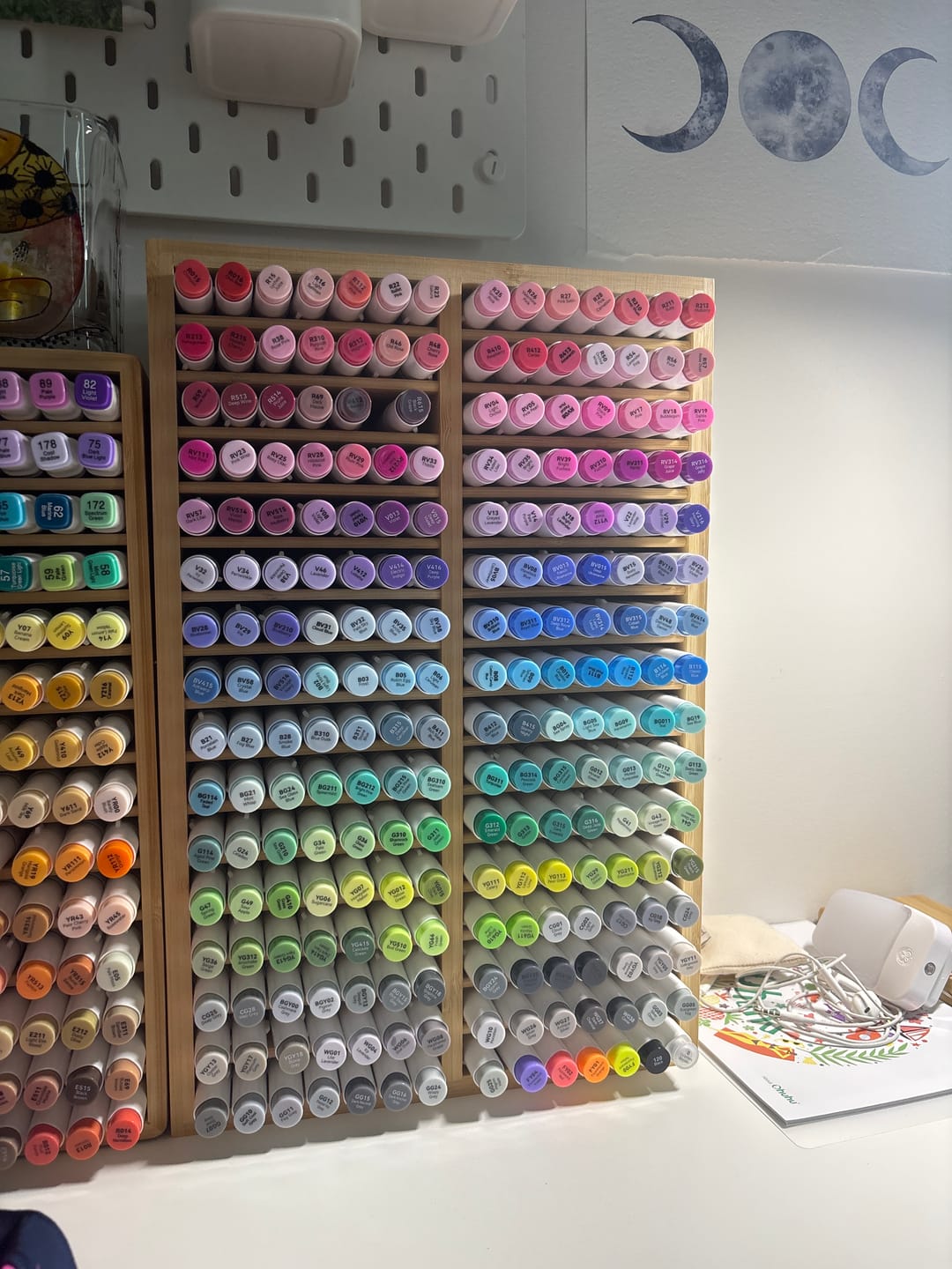 Customer photo review of Ohuhu Bamboo Marker Organizer