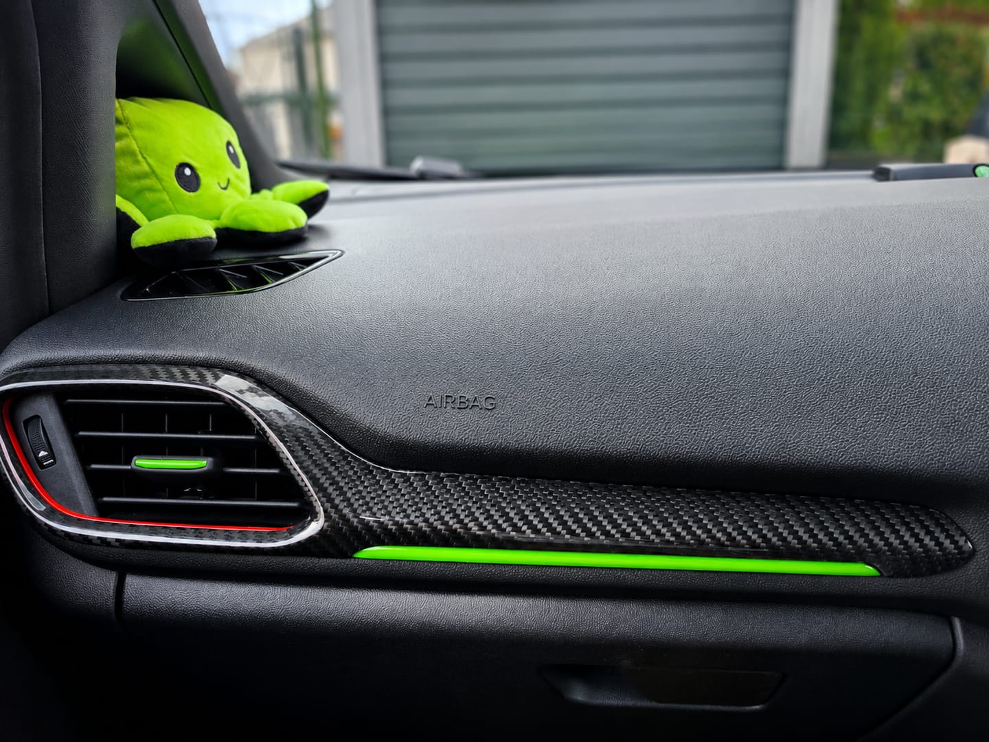 Customer photo review of Mk8/8.5 Fiesta Real Carbon Fibre Passenger Side Heater Vent Trim