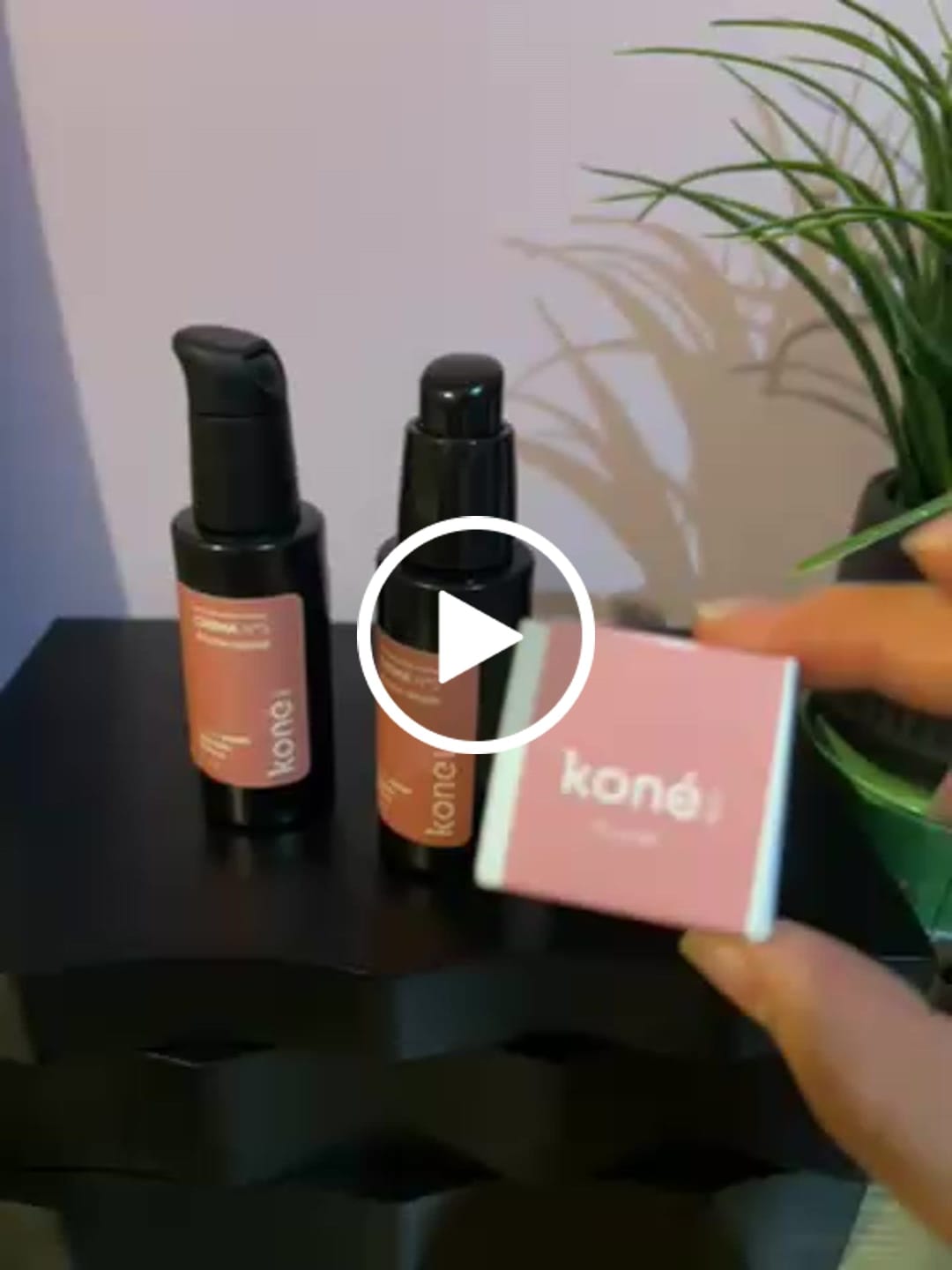 Customer video review of Crema N° 5 Madre repair con células madre vegetales