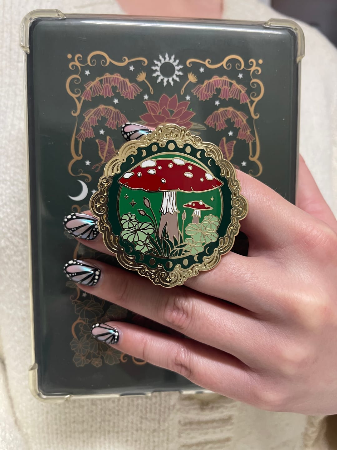 Customer photo review of Wonderland Clingie