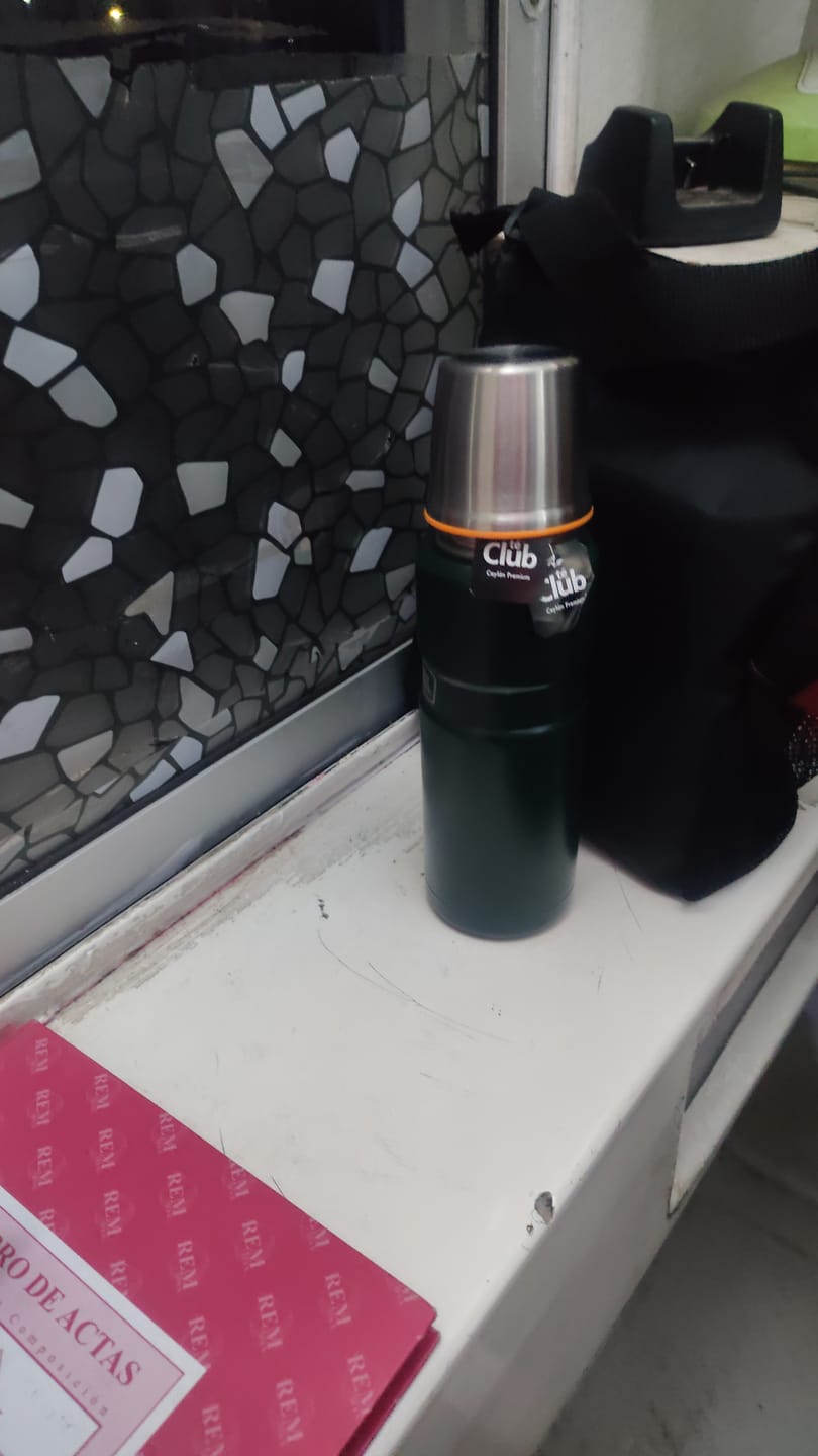 Customer photo review of TERMO LIQUIDO ACERO INOX KING 470ML MATT GREEN