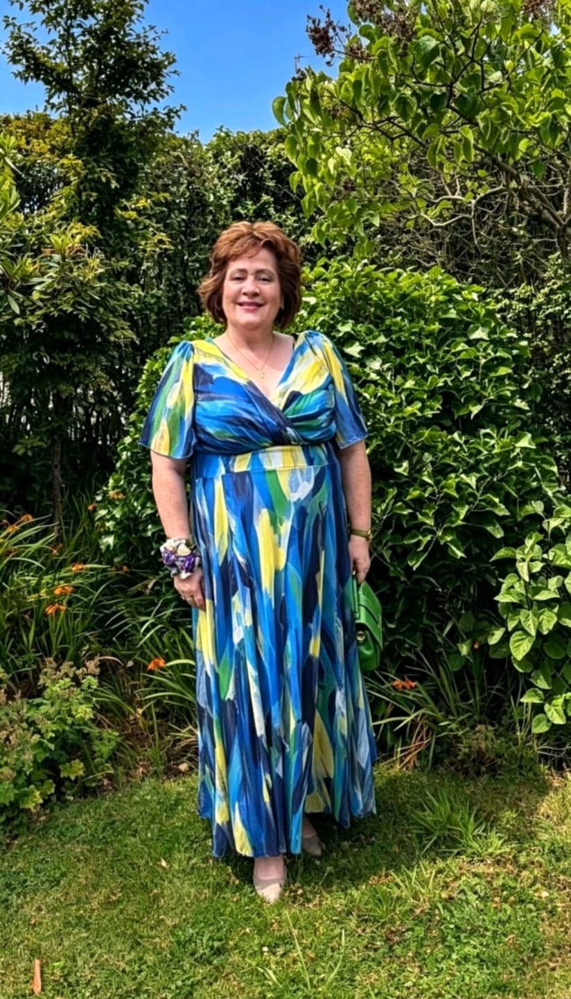 Customer photo review of Petite Isabelle Blue Yellow Float Sleeve Maxi Dress
