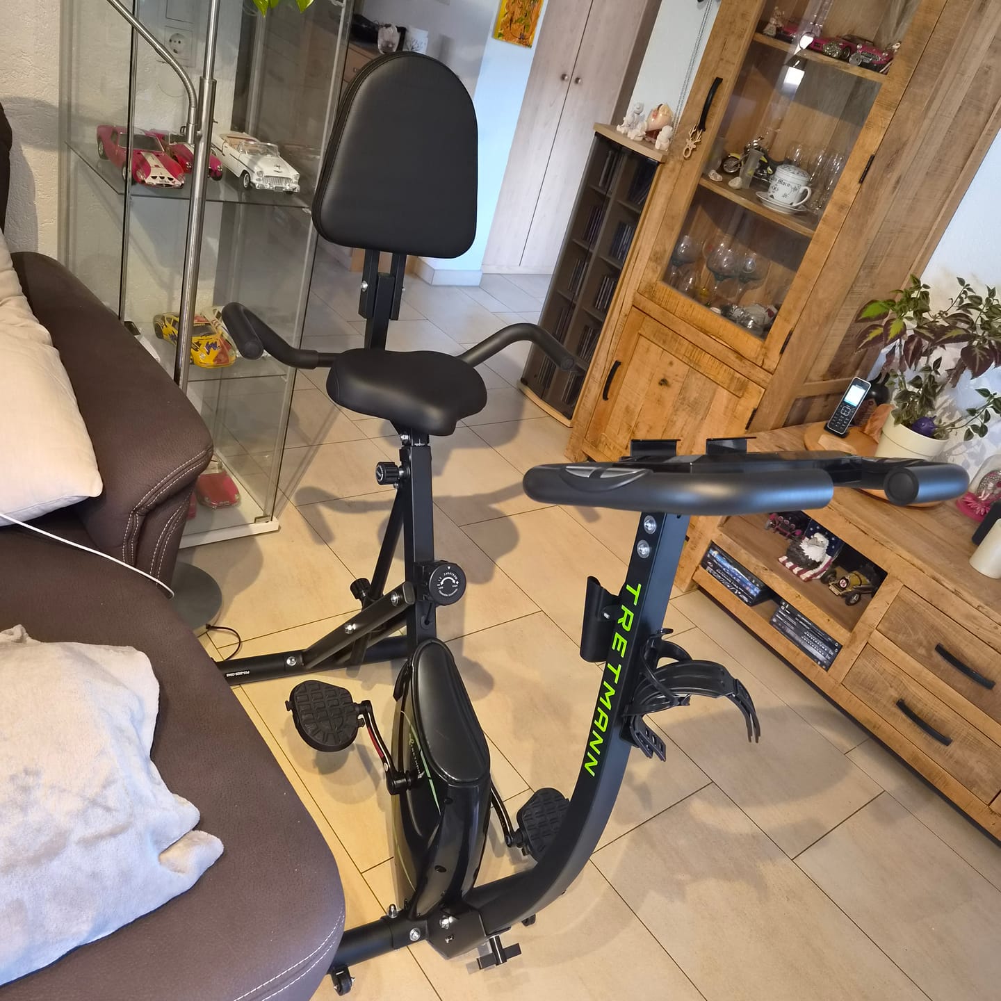 Customer photo review of Tretmann RIDE- Heimtrainer mit tiefem Einstieg