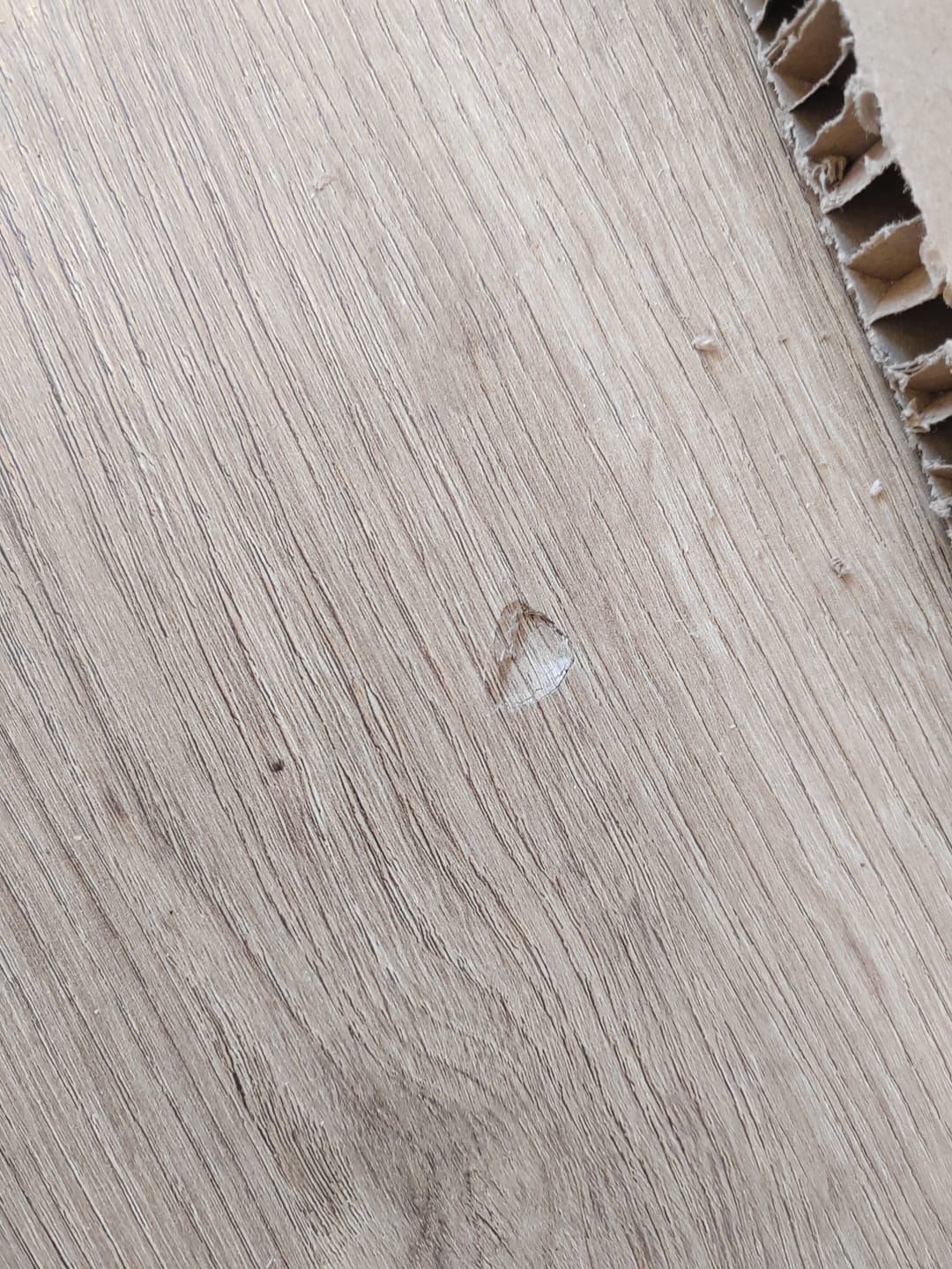 Customer photo review of Rani BA111 Geniş Gardırop Elbise Dolabı 6 Kapaklı 2 Çekmeceli 5 Raflı 3 Askılı Sepet Ceviz - Beyaz