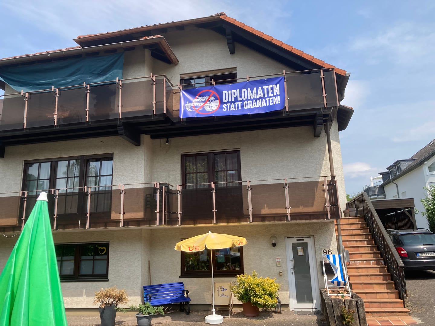 Customer photo review of BANNER / PVC-PLANE extralang 3m x 1m • DIPLOMATEN STATT GRANATEN!