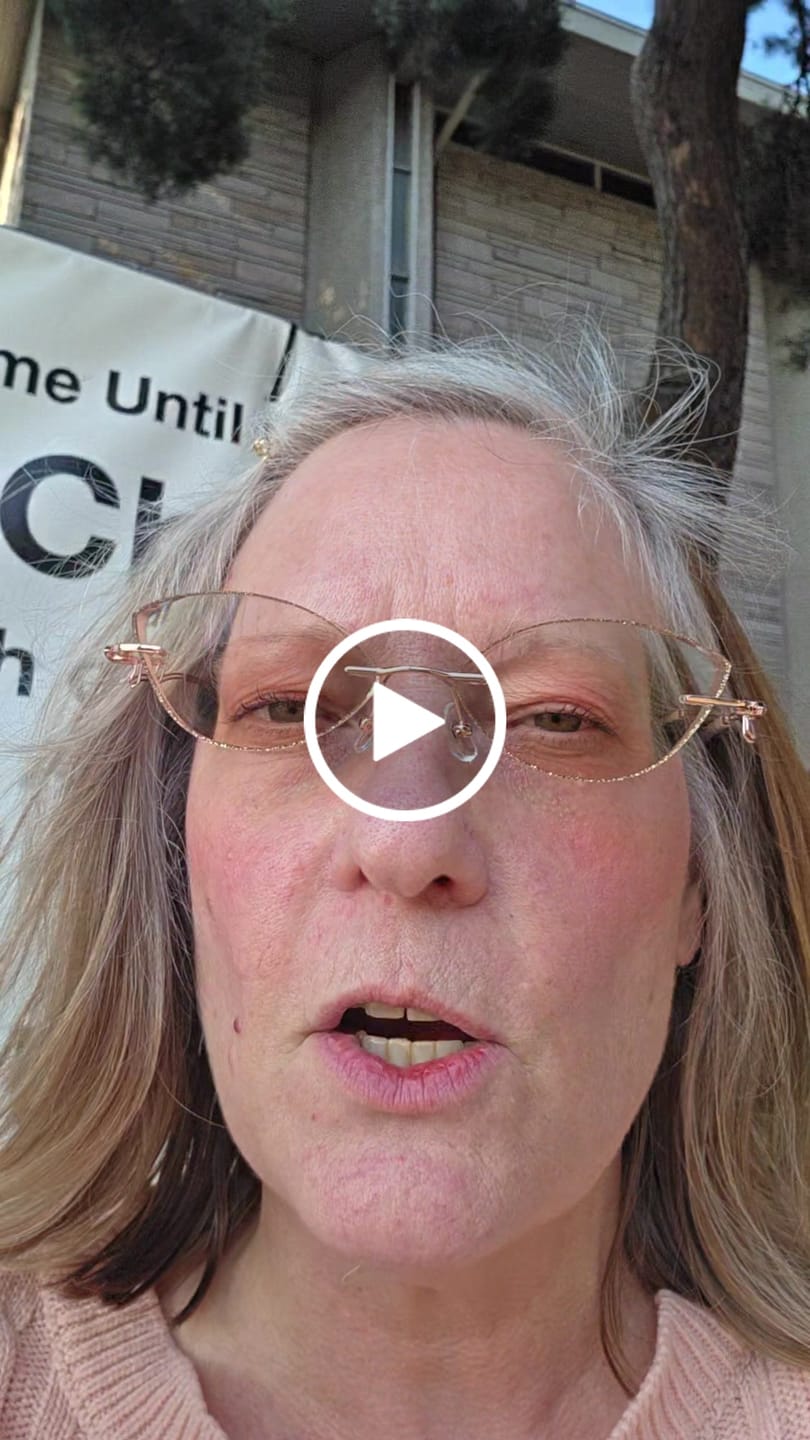 Customer video review of Olive Eyeglasses