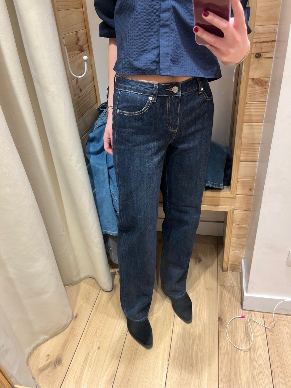 Customer photo review of Pantalón Básico Indigo