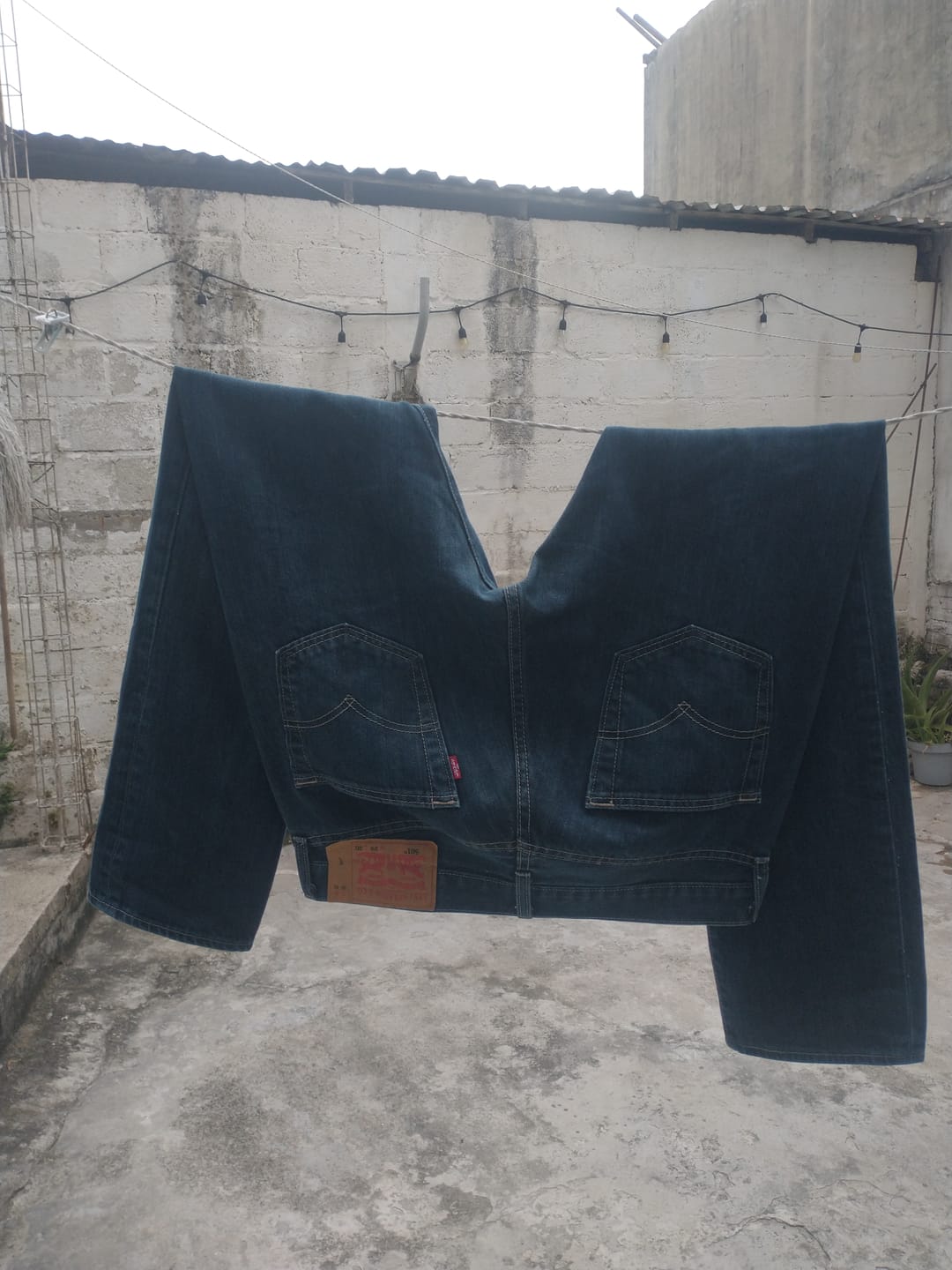 Customer photo review of Pantalon Recto Levis 501 29x30 Azul Marino