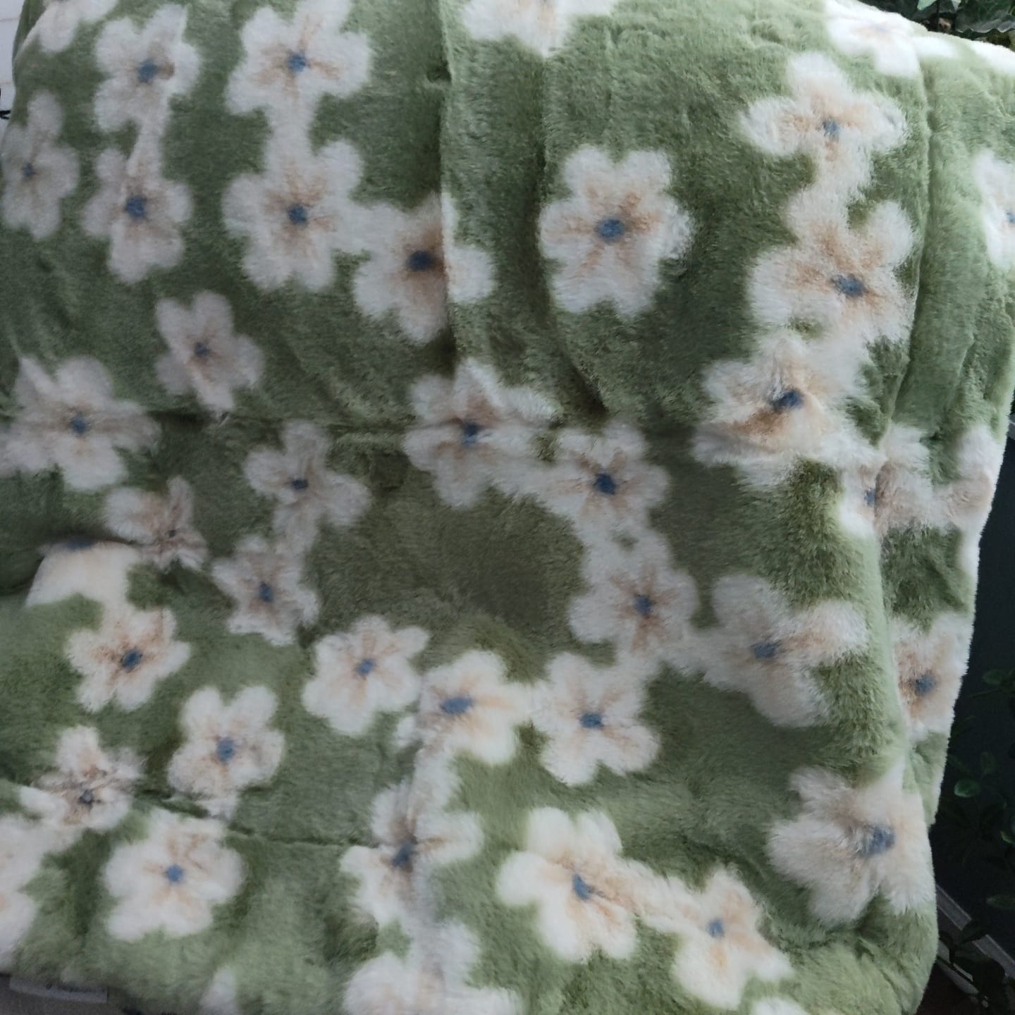 Customer photo review of Lush Mist Floral Blanket