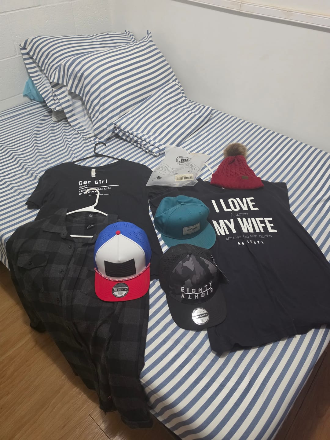 Customer photo review of 80Eighty® Mirror Hat