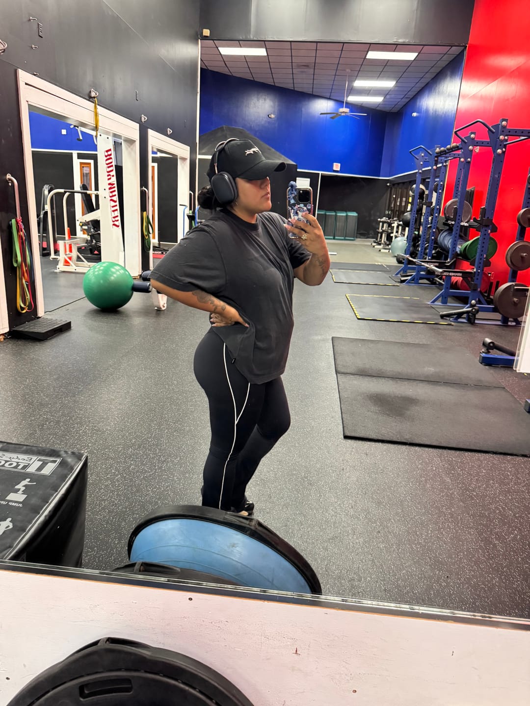 Customer photo review of W285 - Elevate Flare Leggings