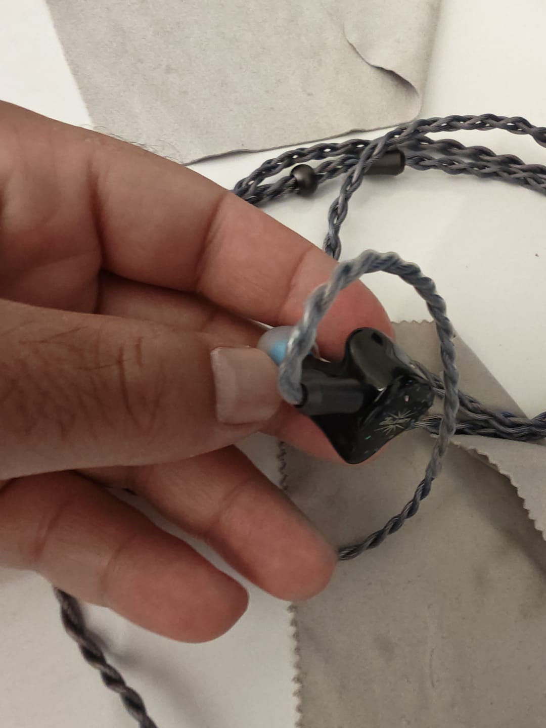 Customer photo review of Kiwi Ears Astral IEM Kulaklık